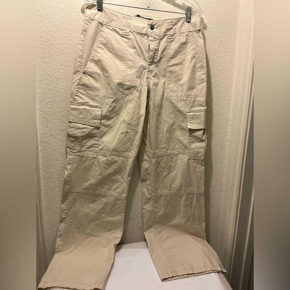 Hollister Ultra high rise baggy cargo Pants size 6 L W28L